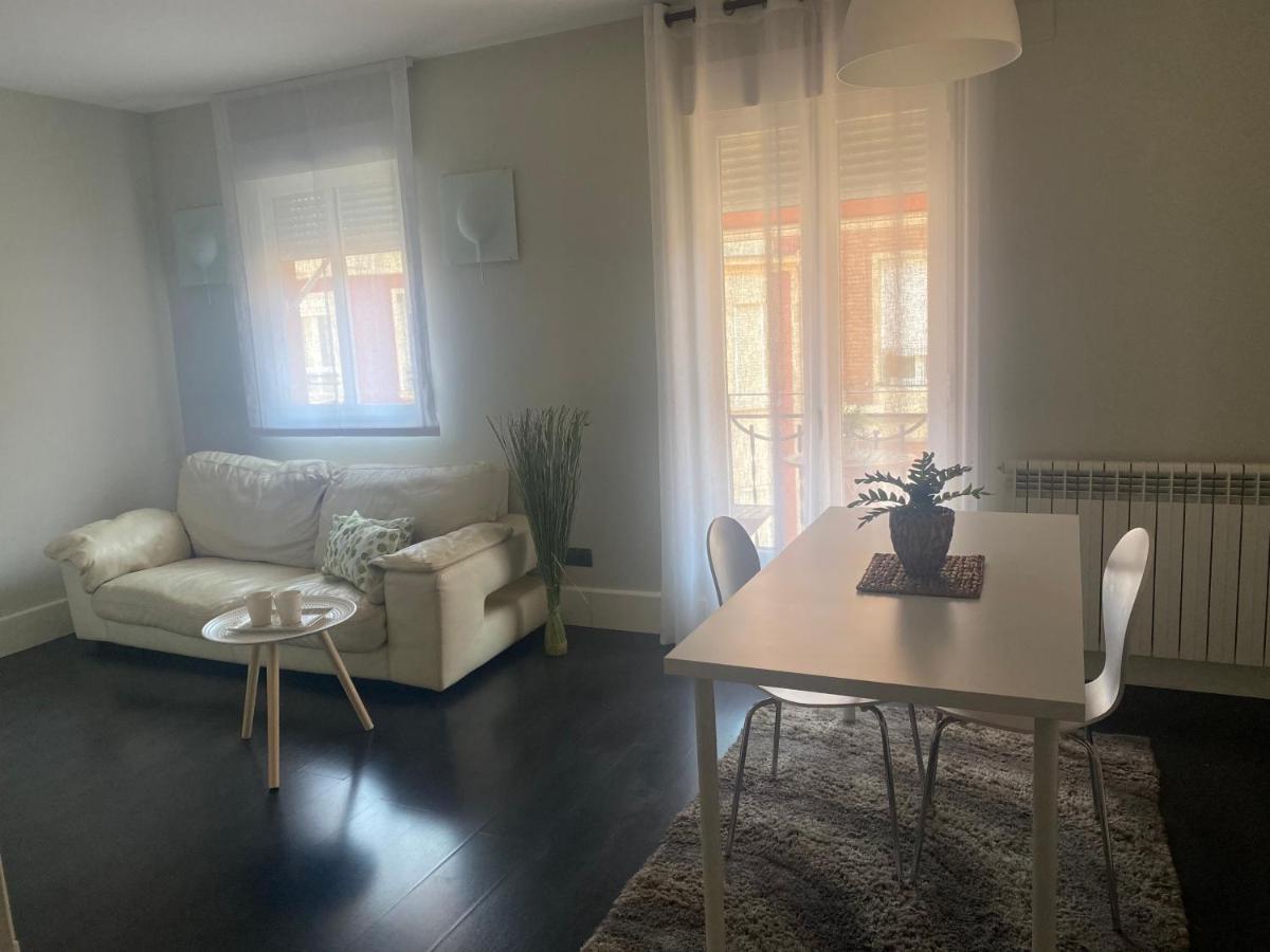 Apartamentos Logrono Centro, Tic Tac, Wifi Экстерьер фото